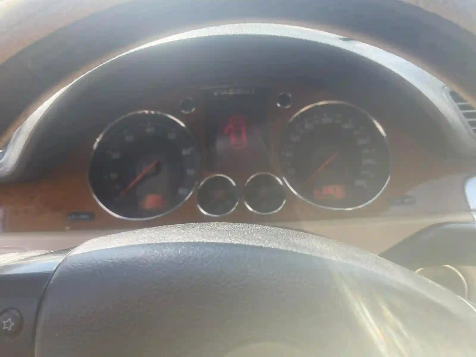 Volkswagen Passat - Vue 1