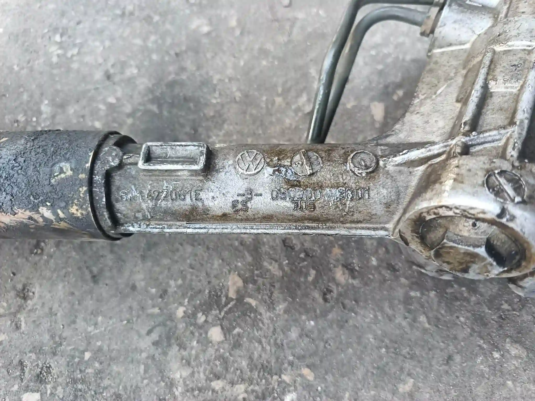 Crémaillère Polo 5 ou 6 ou Golf 4 à El Ouerdia - Vue 1