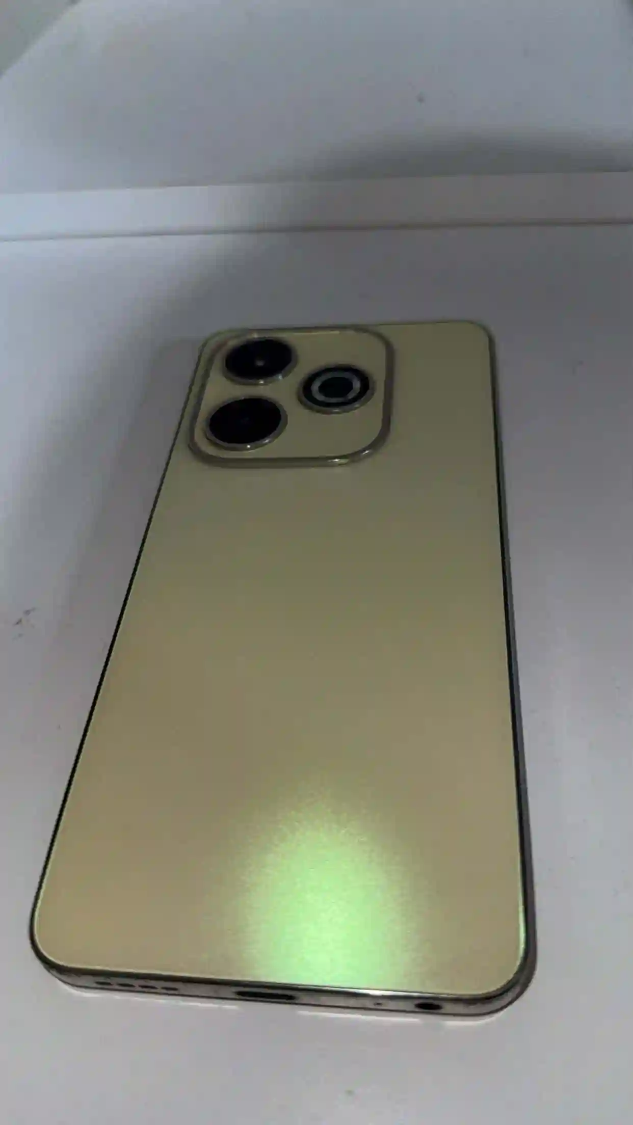 Infinix hot 40i à El Omrane Superieur - Vue 1