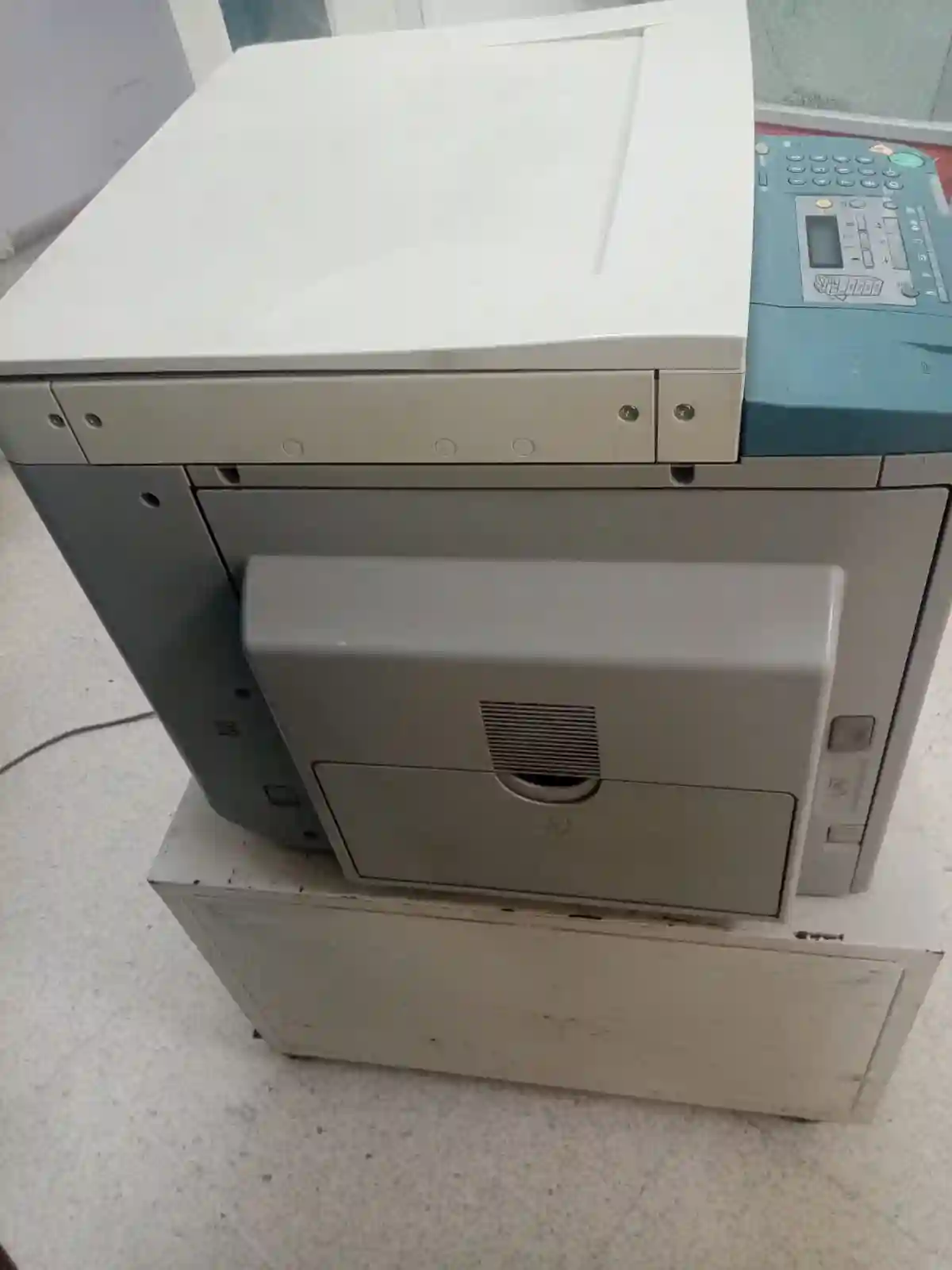 Photocopieur Canon Ir2016j Avec Scole à La Marsa - Vue 2