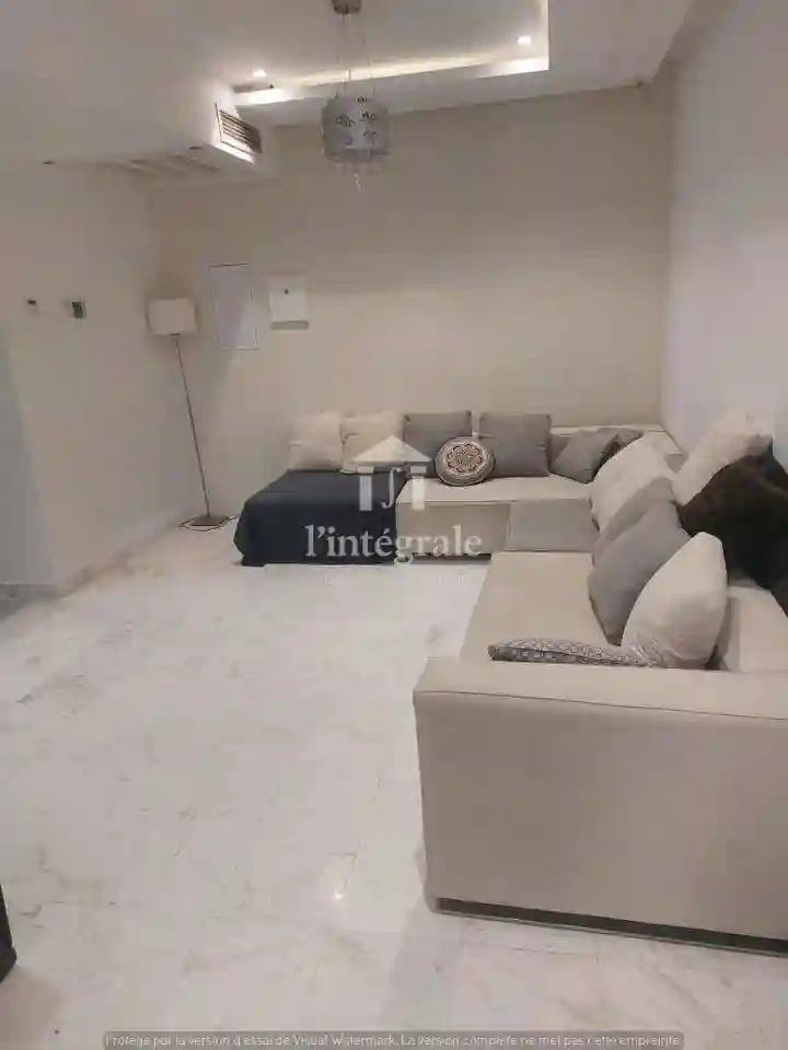 S1 Vide Haut Standing Avec Place Parking à Cite Ennasr 2 - Vue 4