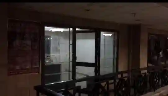 Local Commercial Titré la Fayette à Tunis Belvedere - Vue 2