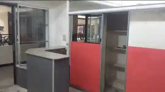 Local Commercial Titré la Fayette à Tunis Belvedere - Vue 3