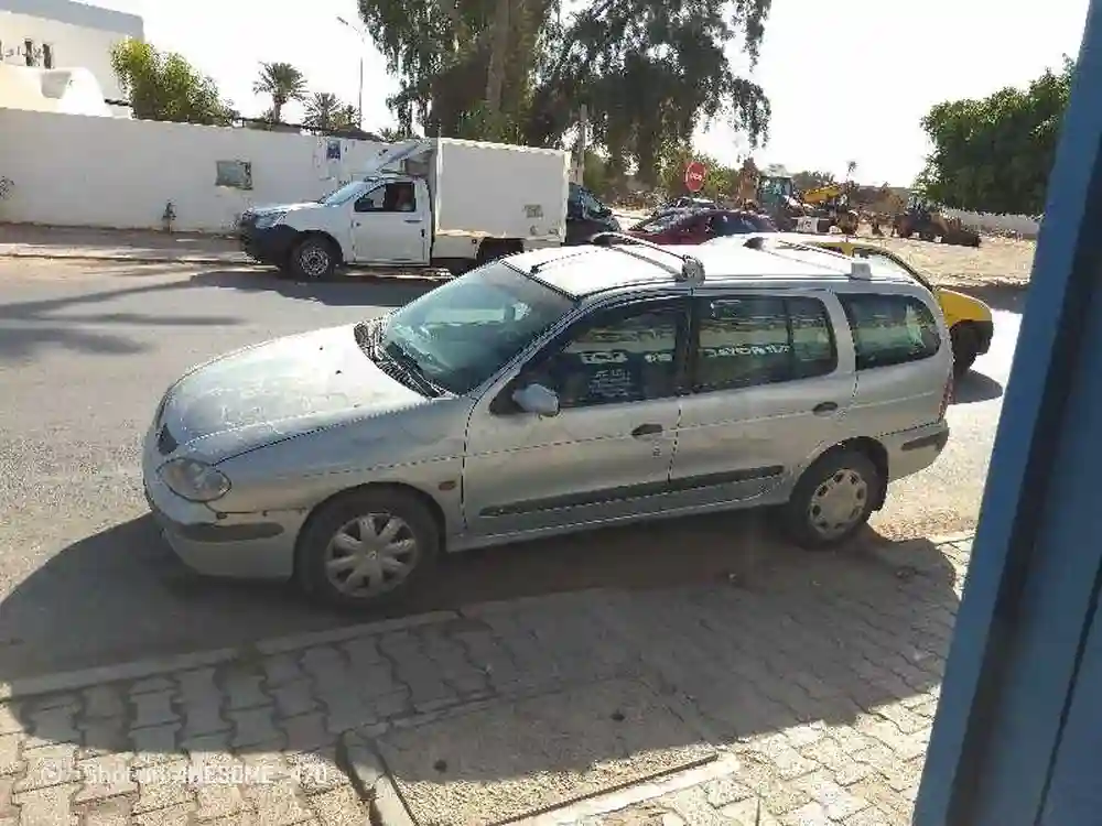 Mégane Essence Break Phase 1 Téléphone 97781007 - Vue 1