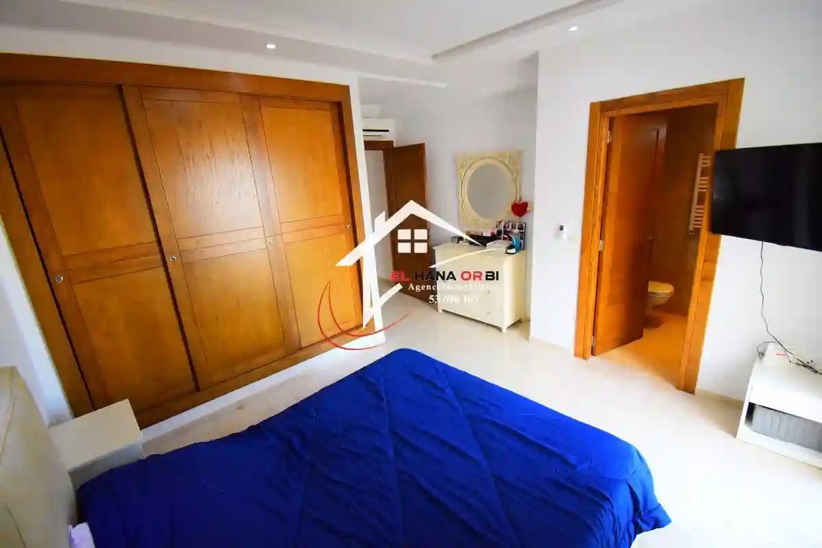 à Vendre Appartement s+3 Avec Piscine en Plein Zone Touristique - Vue 3