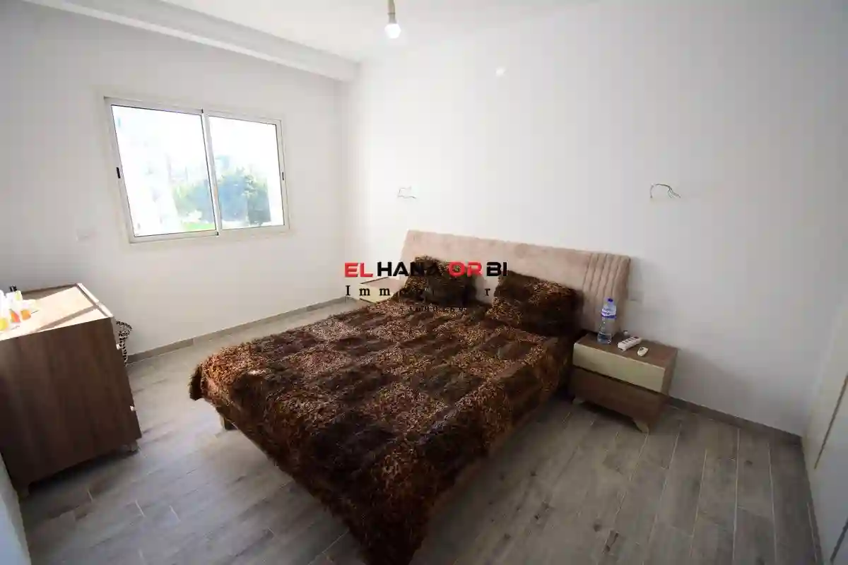 Un Bien Pour Toute L’année Avec Parking en Plein Zone Touristique - Vue 2