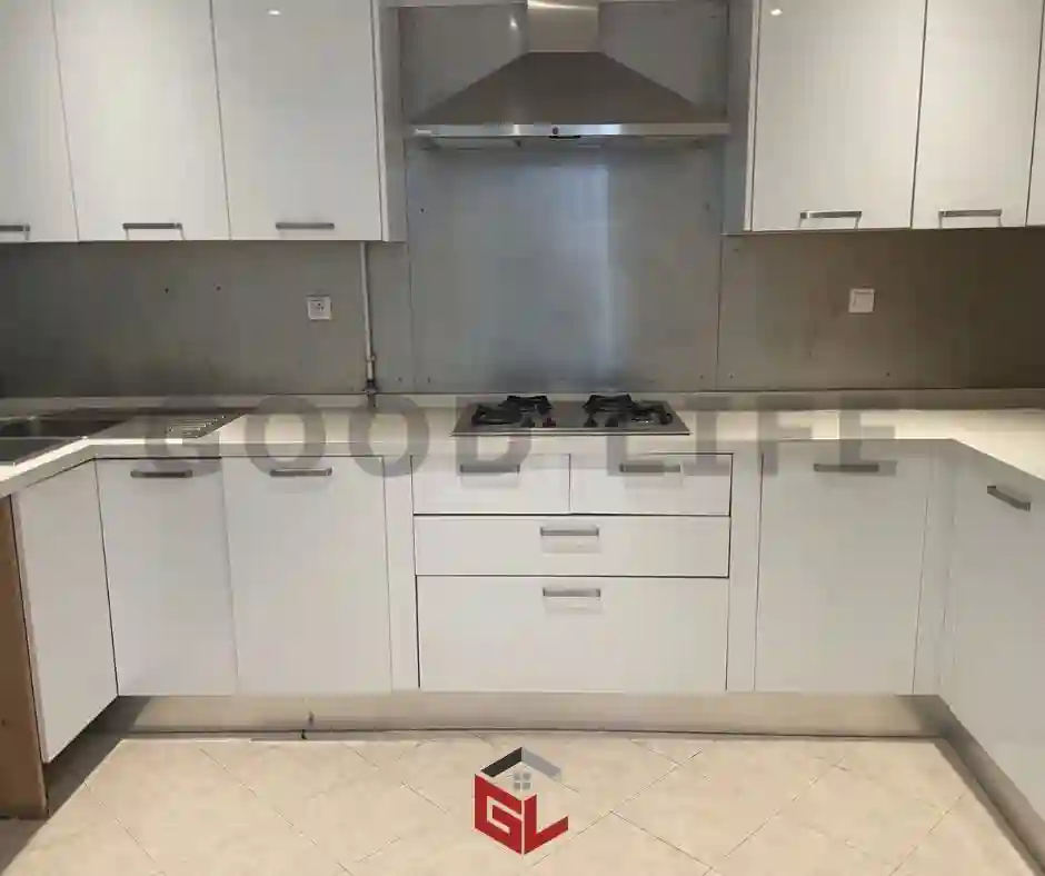 Triplex de 200 m2 au lac 1 à Berge Du Lac - Vue 4