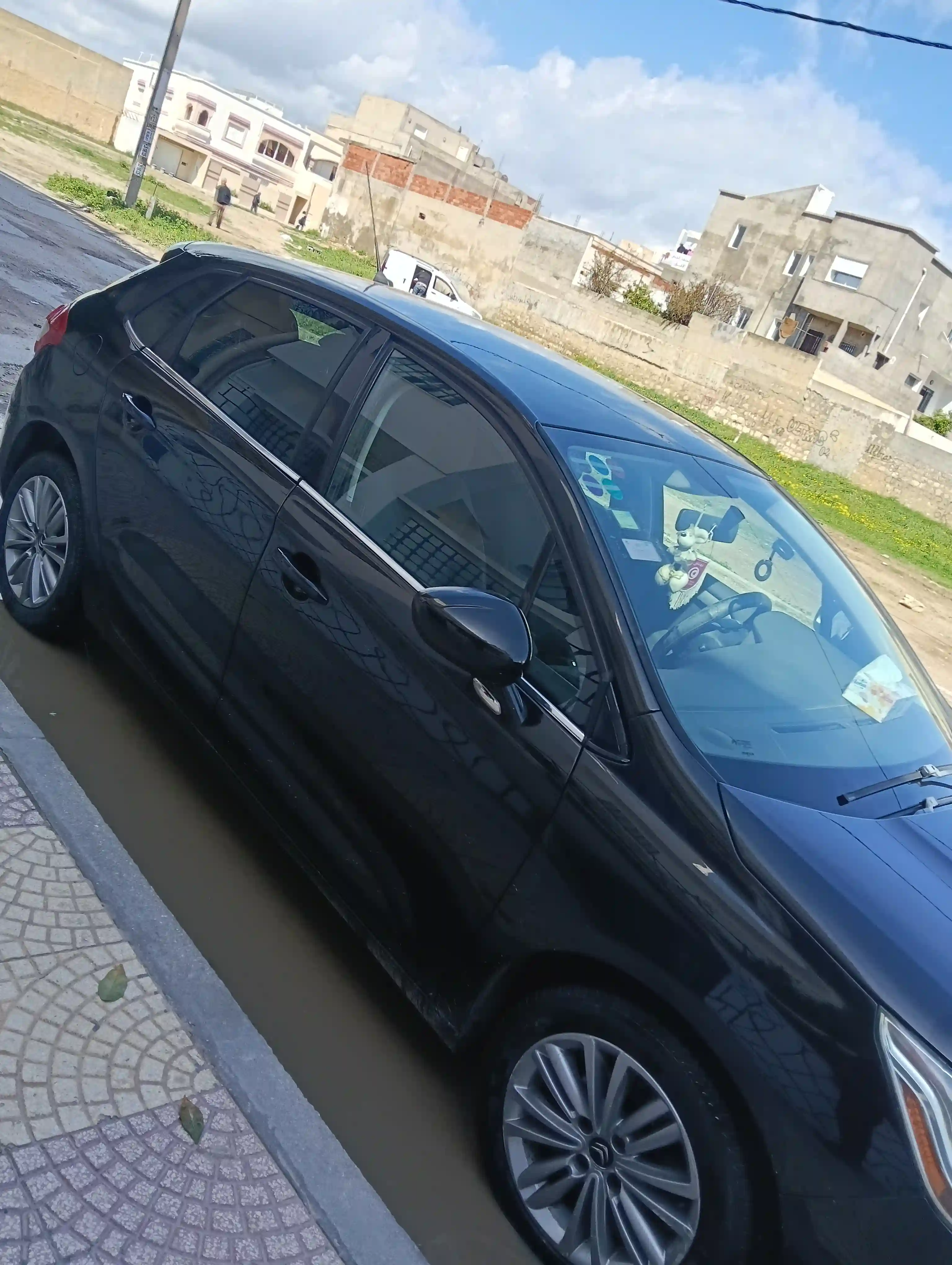 Citroen C4 - Vue 1