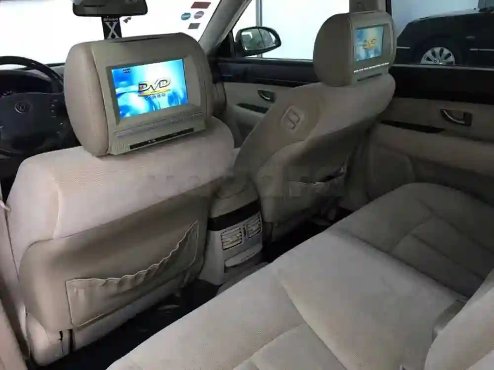 Kia Opirus v6 - Vue 3