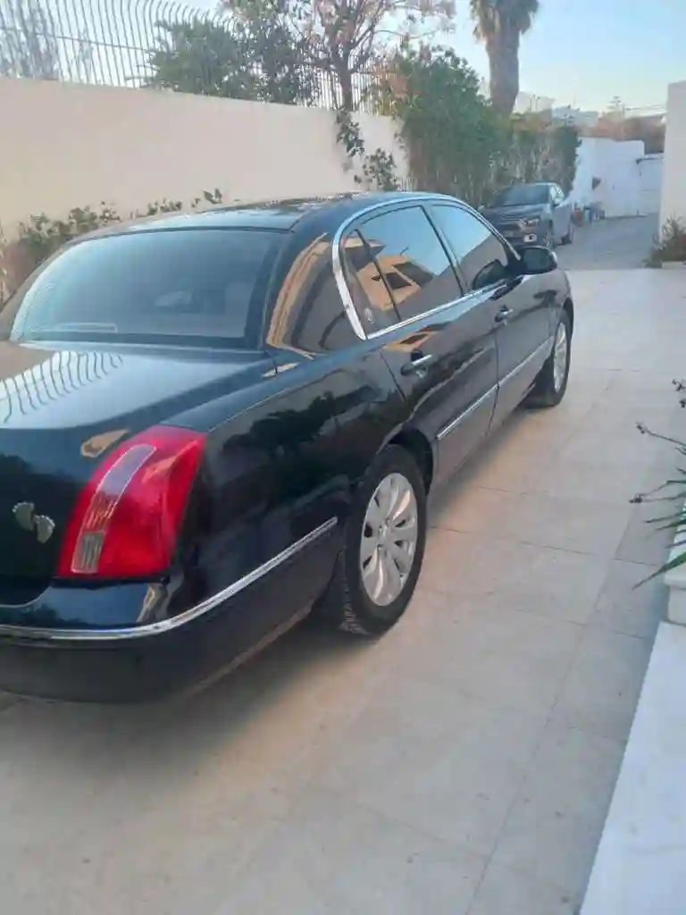 Kia Opirus v6 - Vue 5