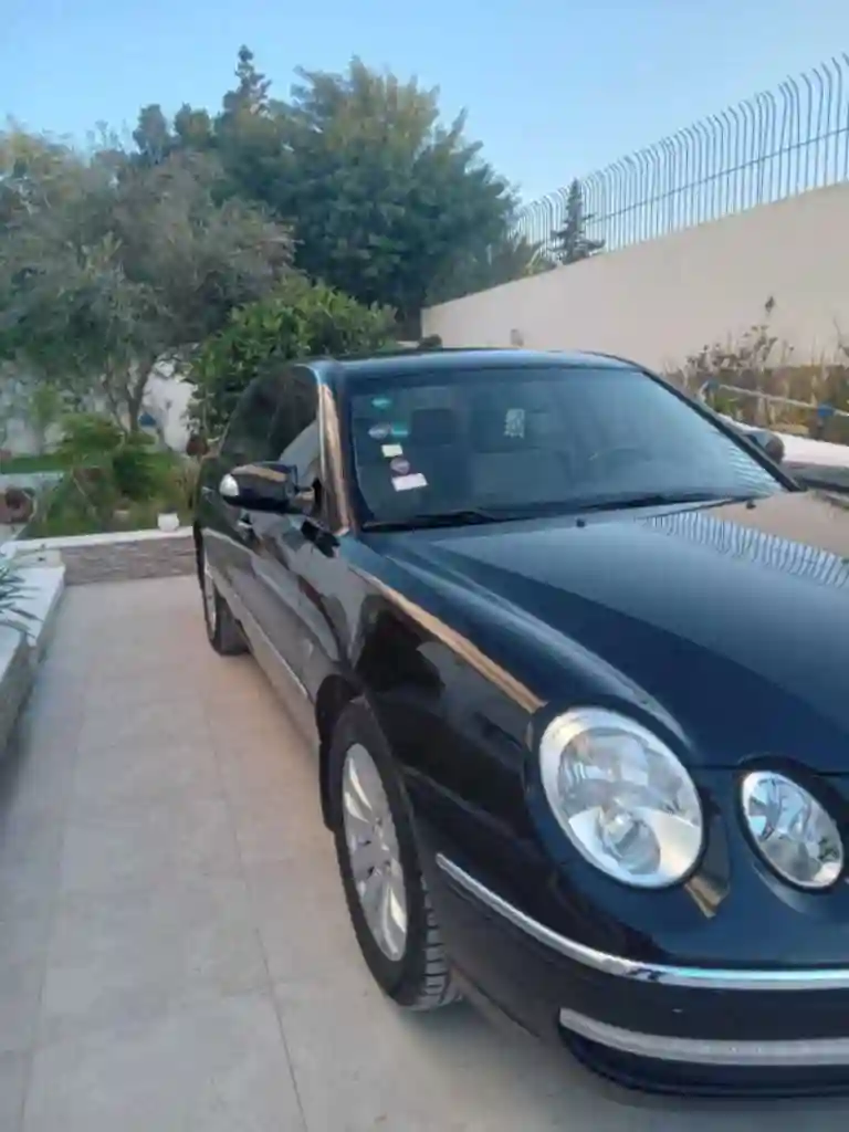 Kia Opirus v6 - Vue 9