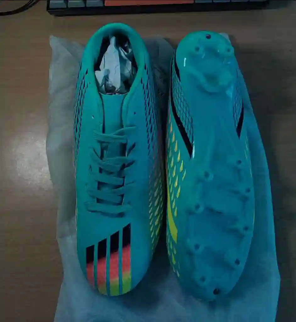 Crampon Messi à Vendre Pointure 40 - Vue 1