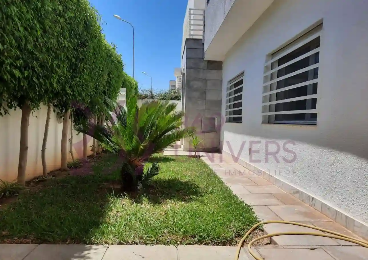 Duplex Avec Jardin a la Marsa ref Rd007 à Cite El Khalil - Vue 3
