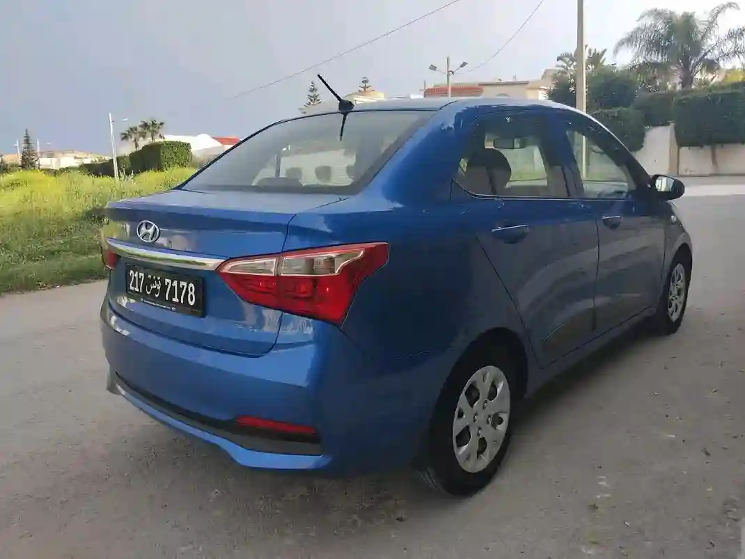 Hyundai Grand I10 Sedan - Vue 1