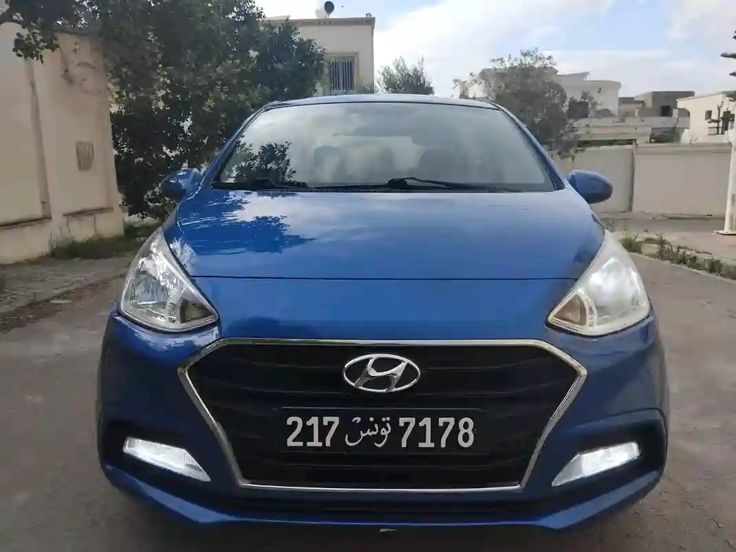 Hyundai Grand I10 Sedan - Vue 2