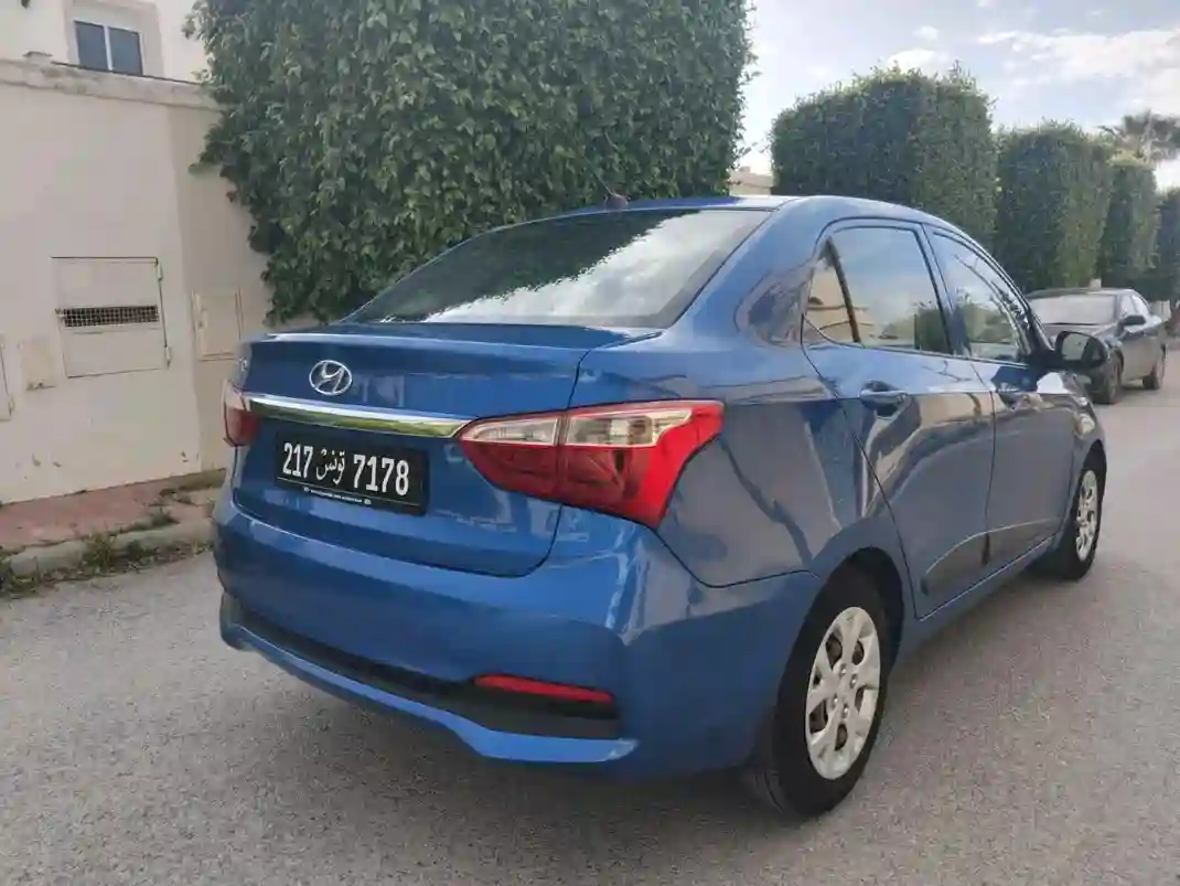 Hyundai Grand I10 Sedan - Vue 3