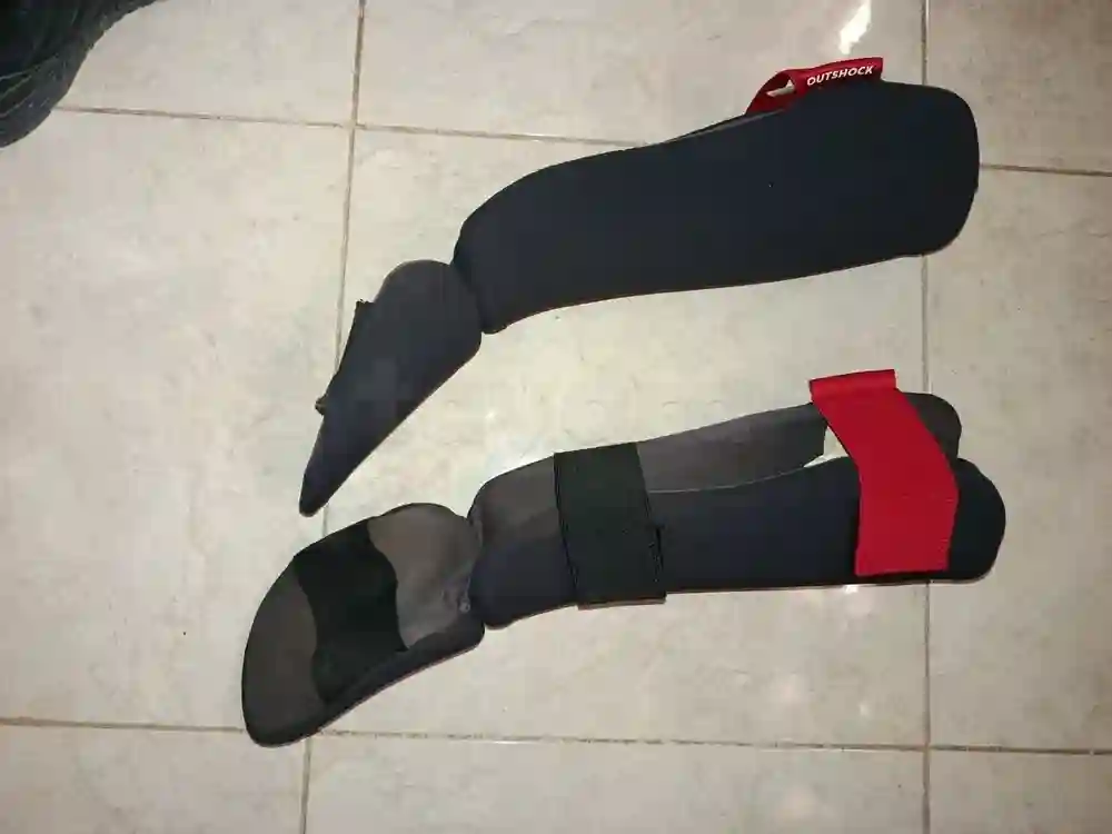 Protège Tibia et Pied Outshock - Vue 3