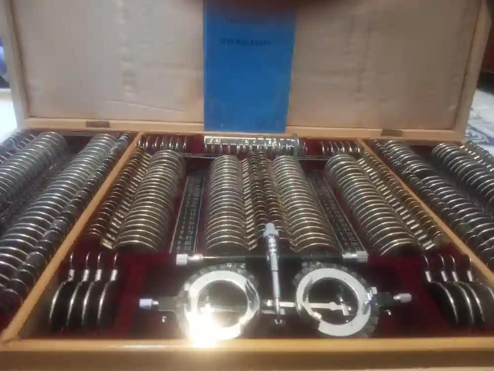 Ophthalmic Trial Set L-266 - Vue 2