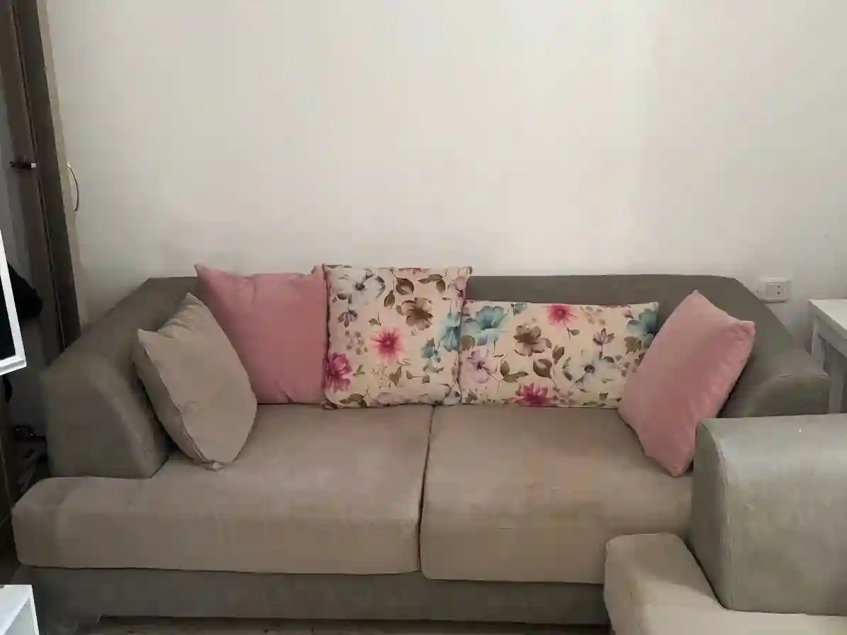 Salon de Séjour Confortable – bon État Général 🛋️ - Vue 6