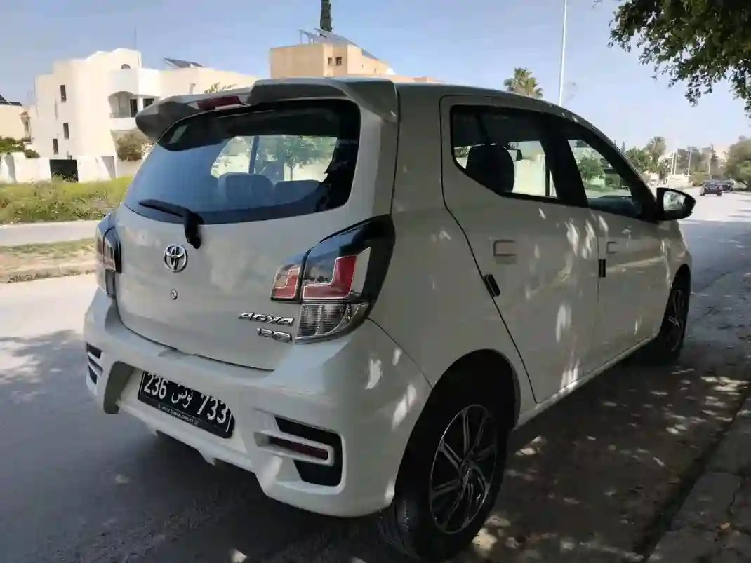 Toyota Agya - Vue 4