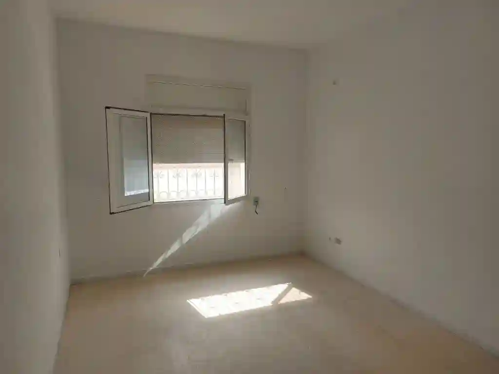 À Louer Étage de Villa s+2 Avec Terrasse à Mourouj - Vue 4