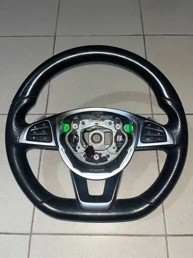 Volant Mercedes - Vue 1
