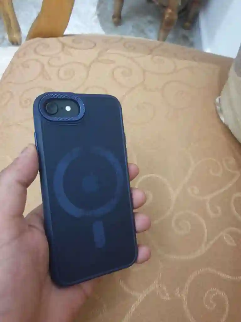 Iphone se 2020 - Vue 1