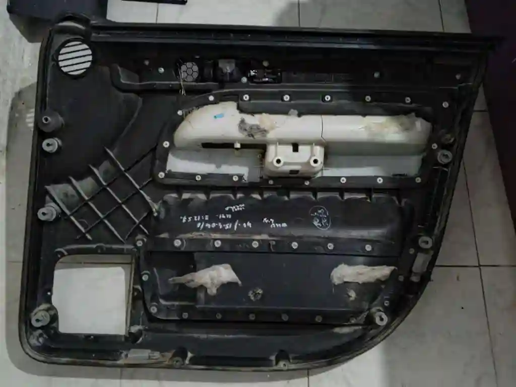 Pièce Voiture Volkswagen Touareg Année 20022008 - Vue 3