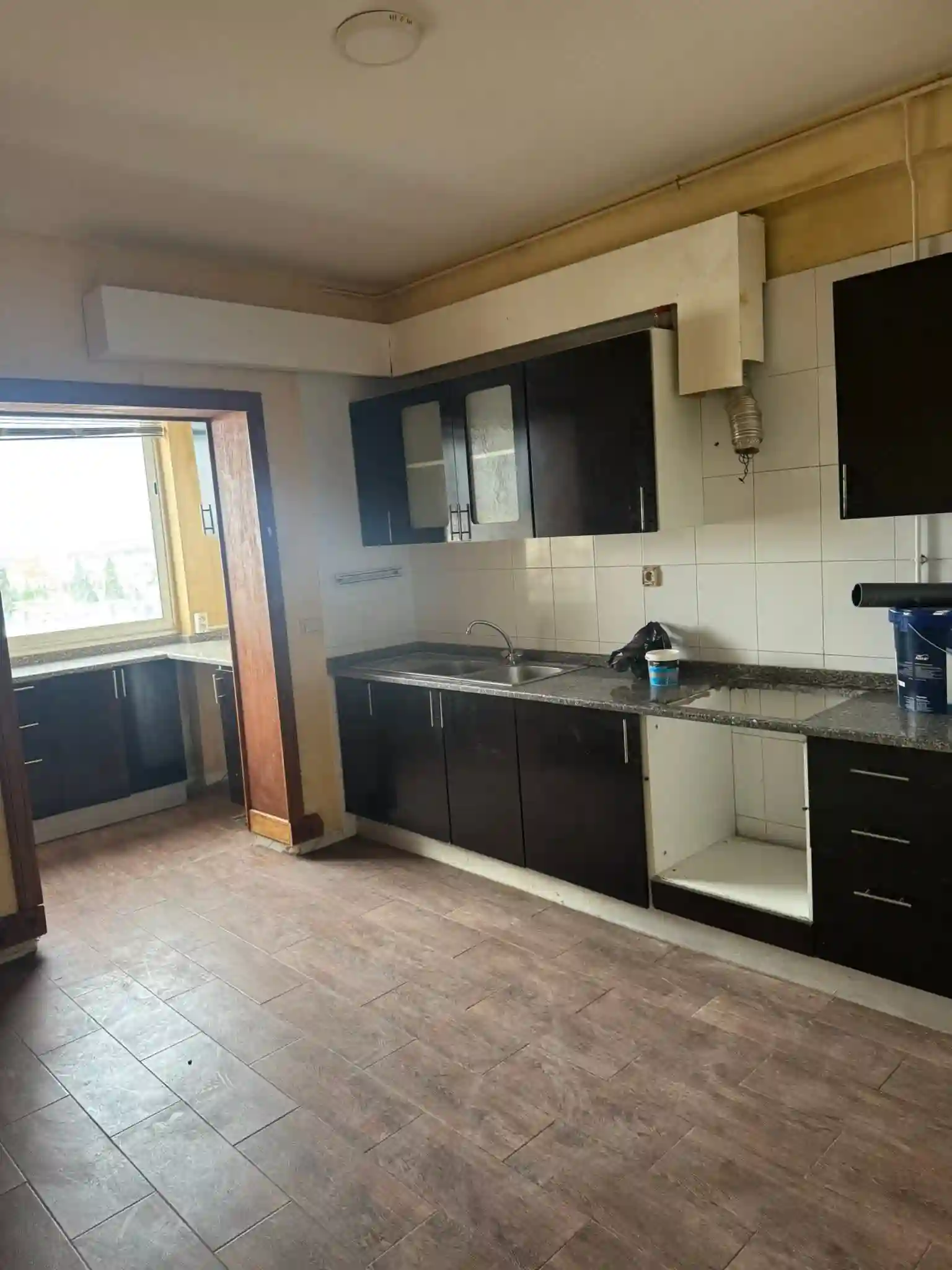 Appartement Mourouj 6 sur la Route Principale à El Mourouj - Vue 4