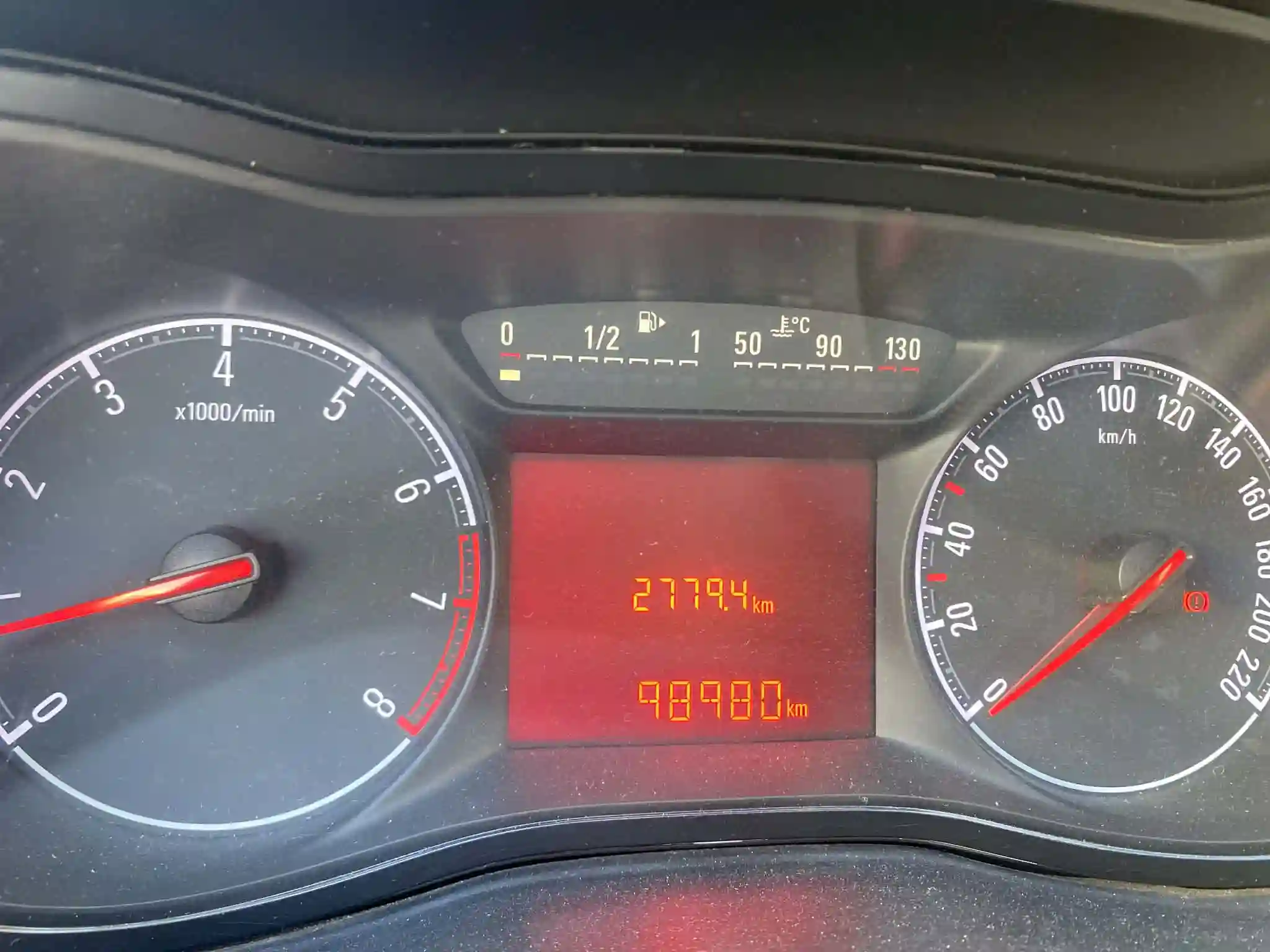 Opel Corsa e à Cite Essaada (riadh Andalous) - Vue 1