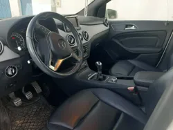Mercedes Très peu Utilisée à Ariana