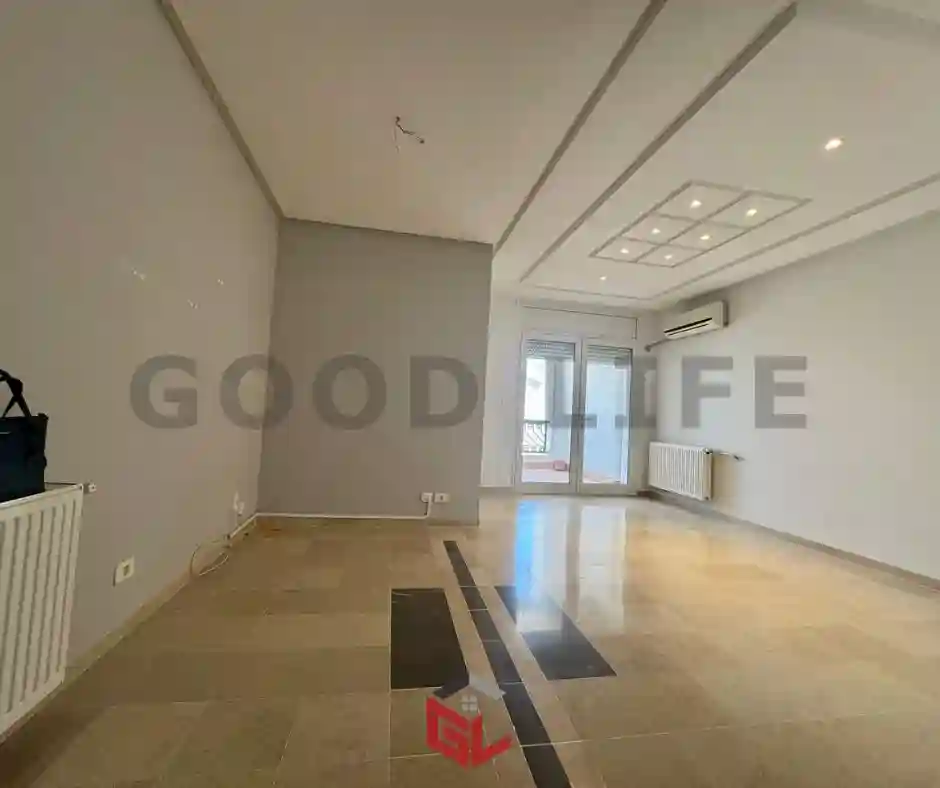 S2 à Cité les Palmerais à Ain Zaghouan - Vue 4