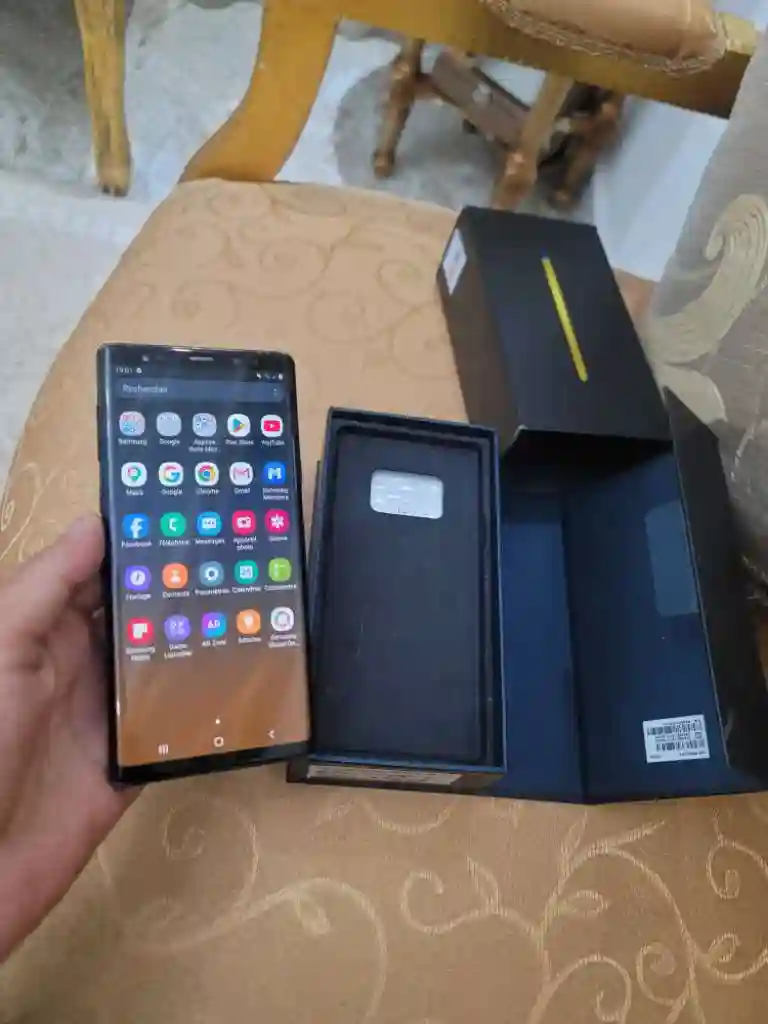 Samsung Note 9 - Vue 4