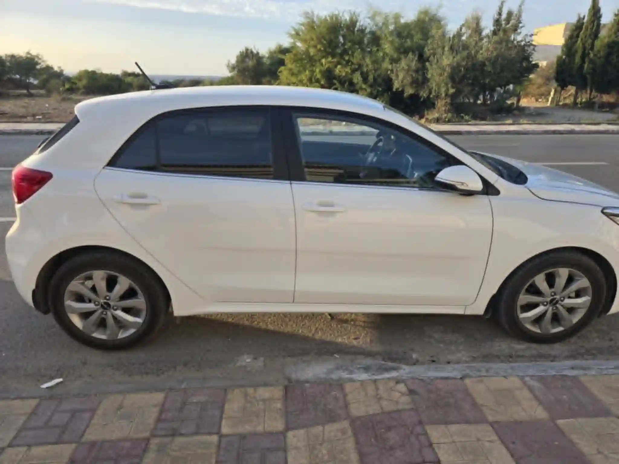 Kia Rio Berline - Vue 1