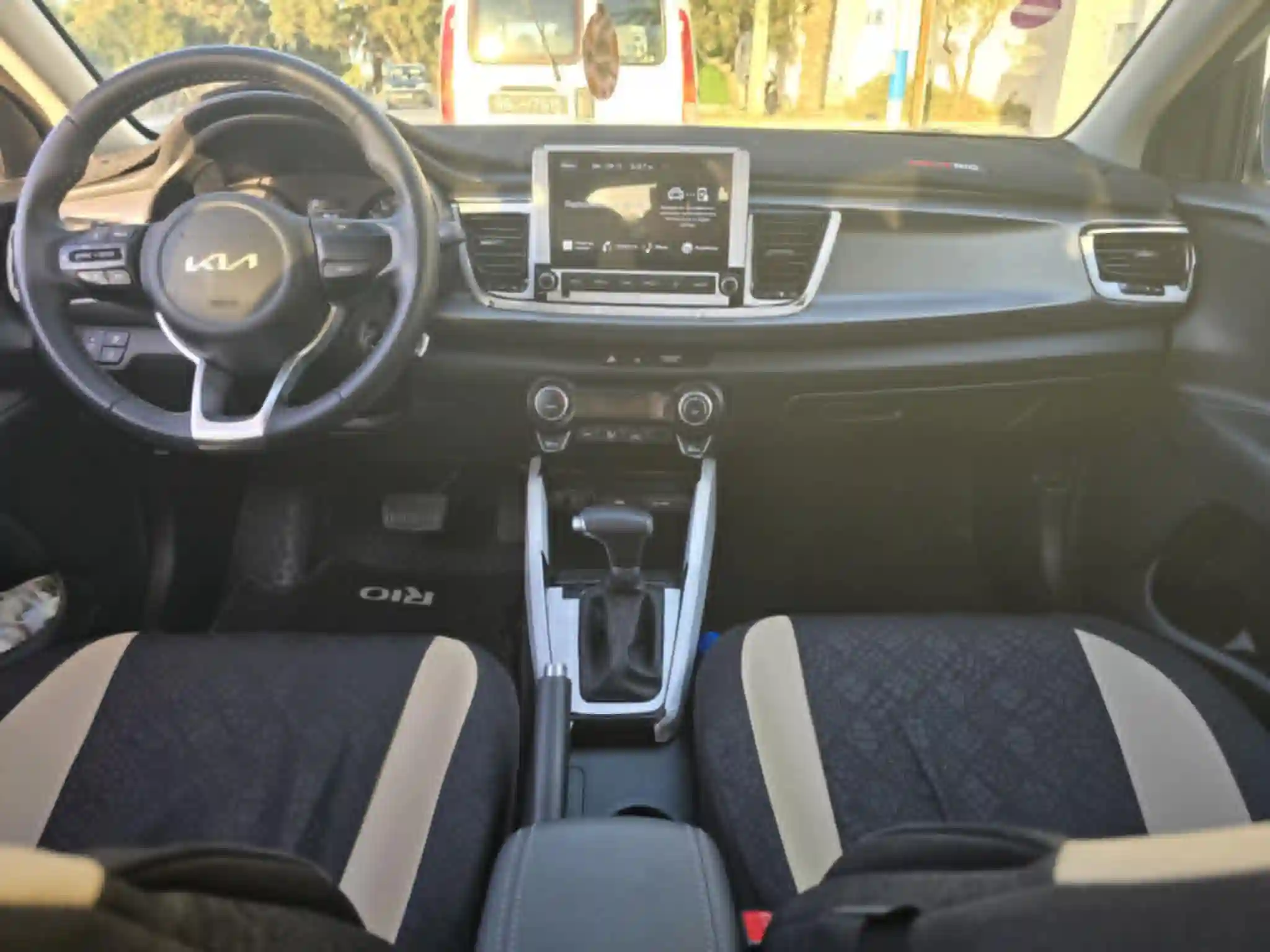 Kia Rio Berline - Vue 3