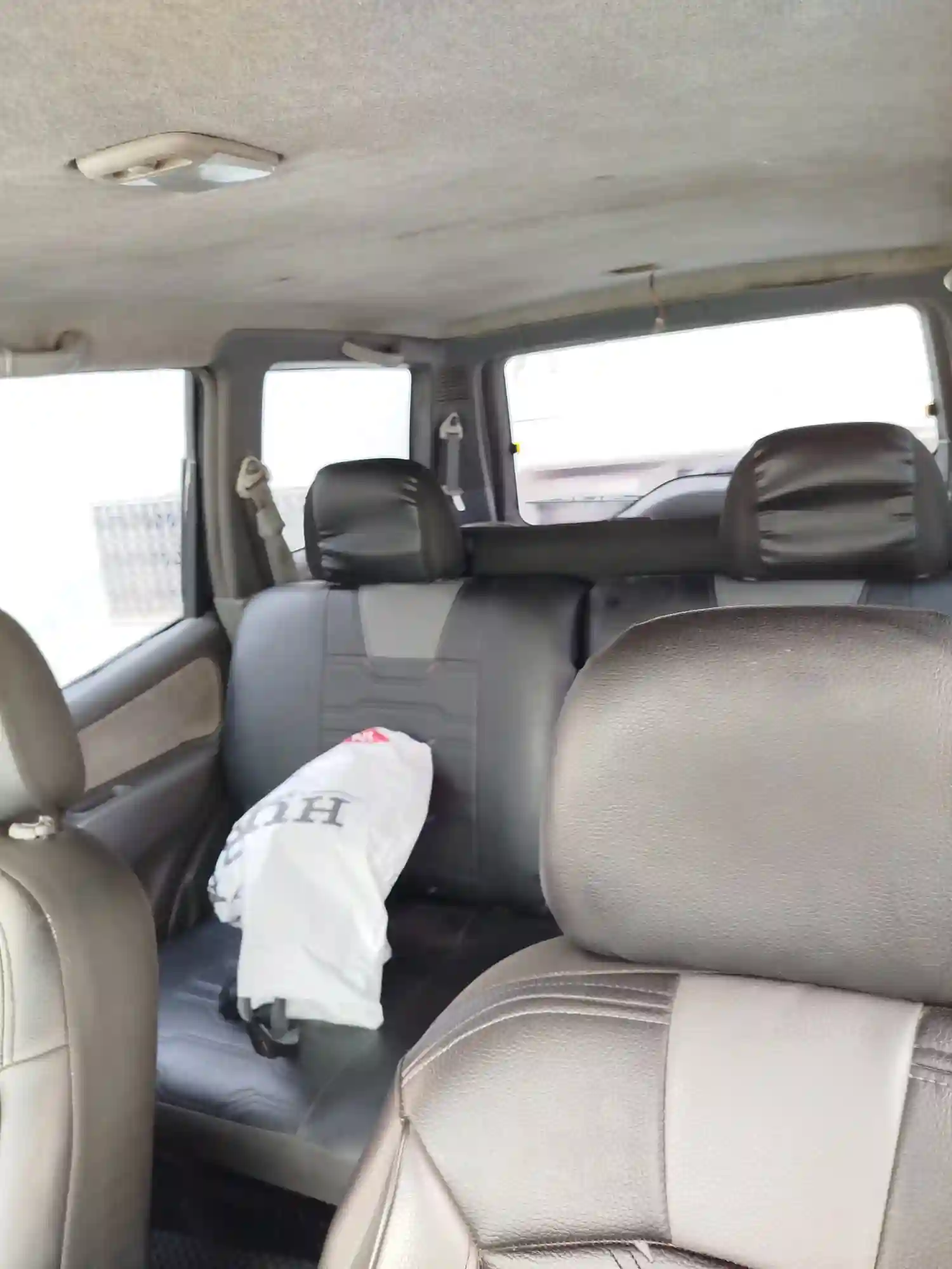 Nissan Terrano Ford Maverick 7 Places à Nabeul - Vue 3