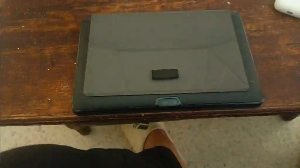 Tablette PC Dell Couleur Noir 128stokage 4g Ram Bonne État - Vue 5