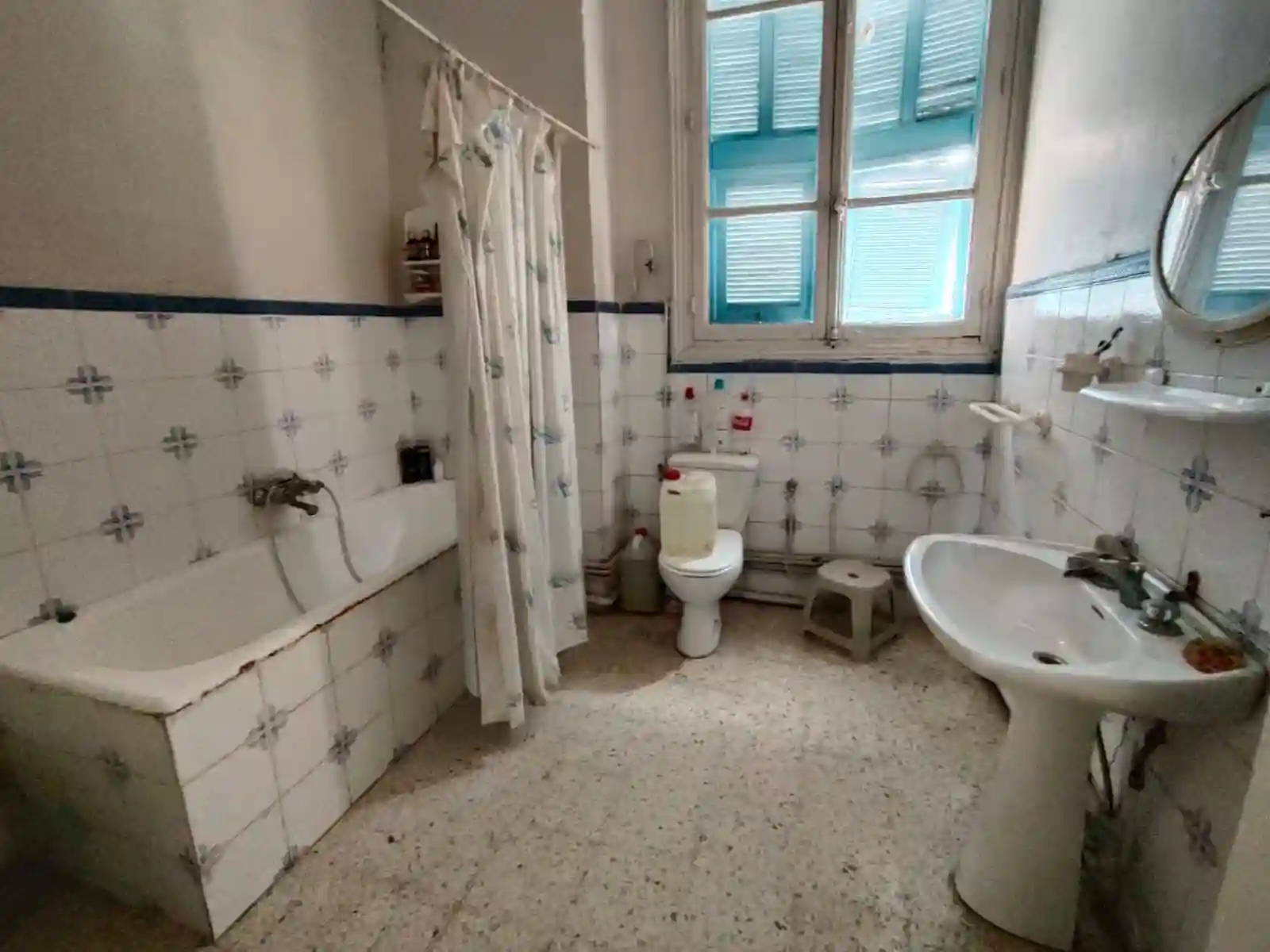 Cv rue de Russie vnt h4 à Bab Bhar - Vue 2