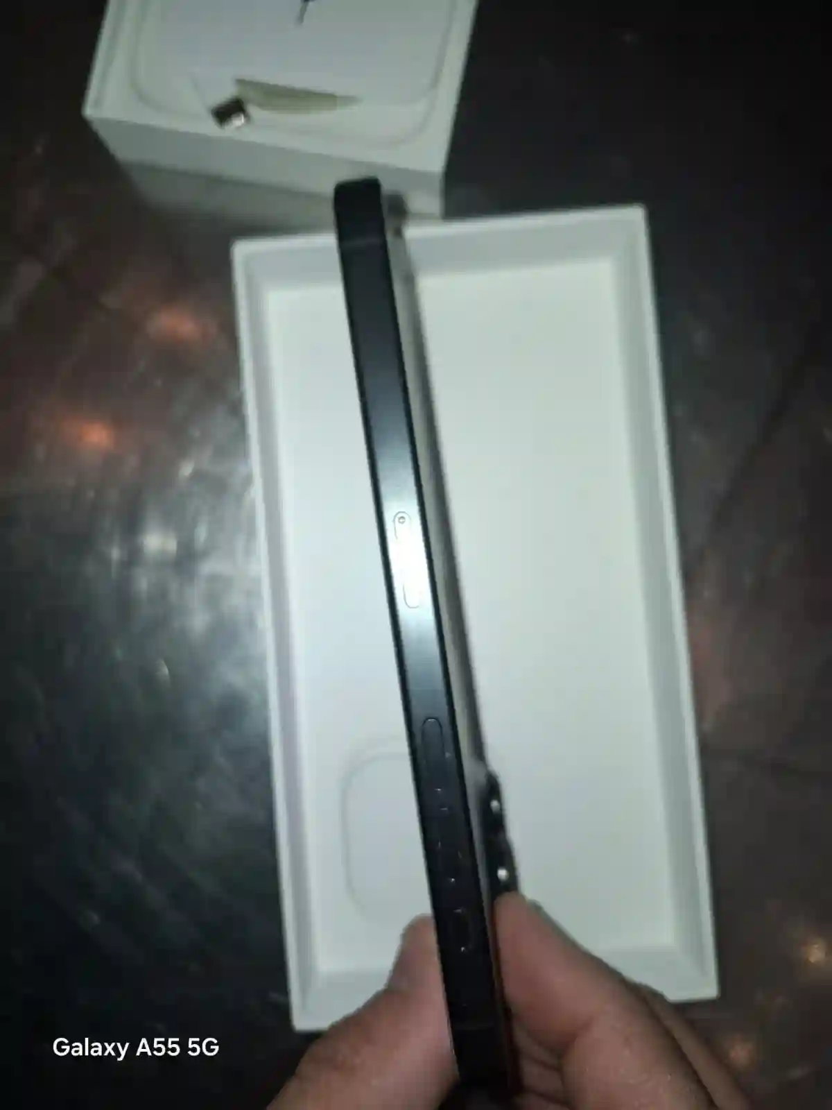 Iphone 15 pro max 256gb Noir Titanium - Vue 2