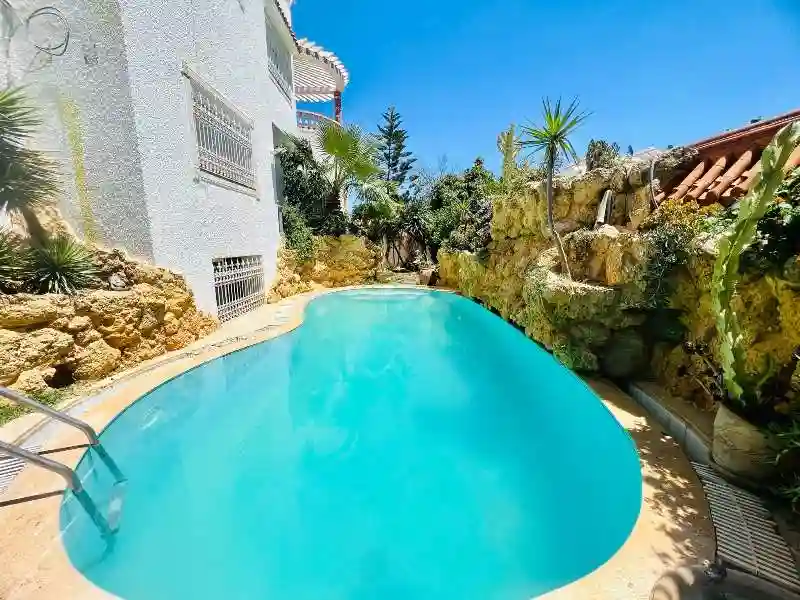 V482 Villa Royale p à Cite El Mahrsi 1 - Vue 2